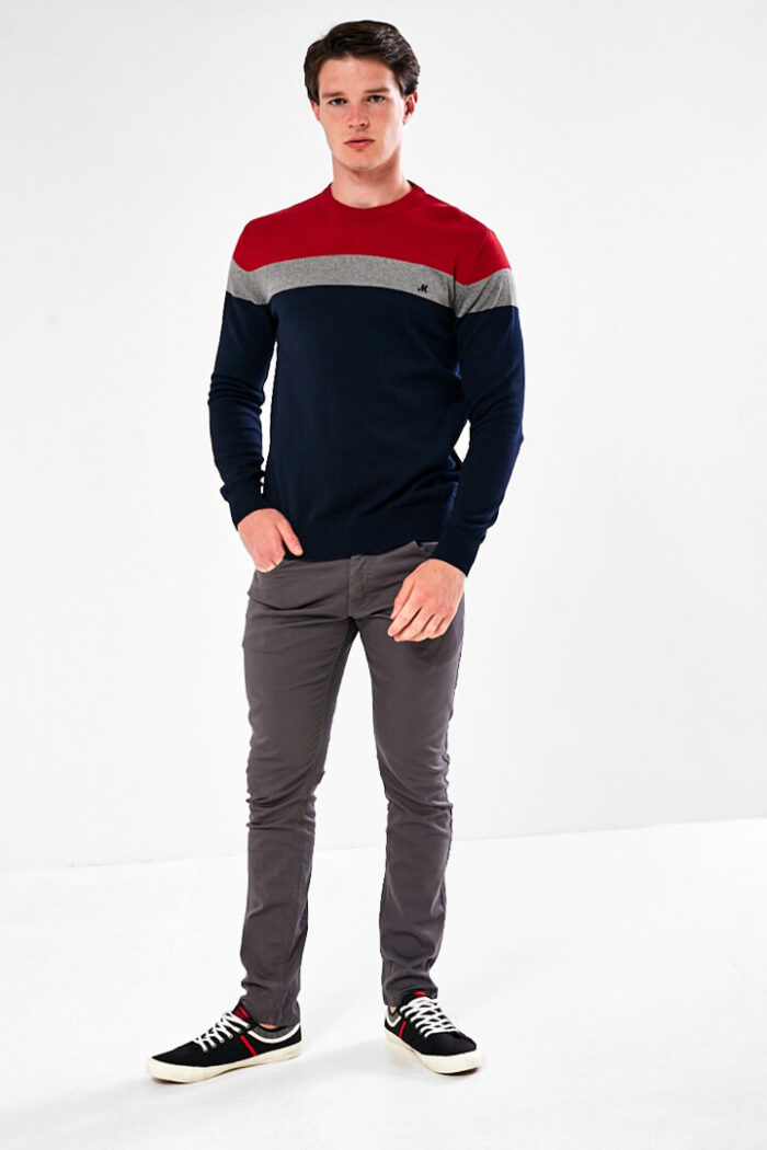 mineral jumper red
