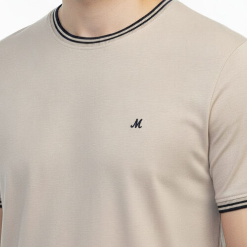 stone crew neck tee close